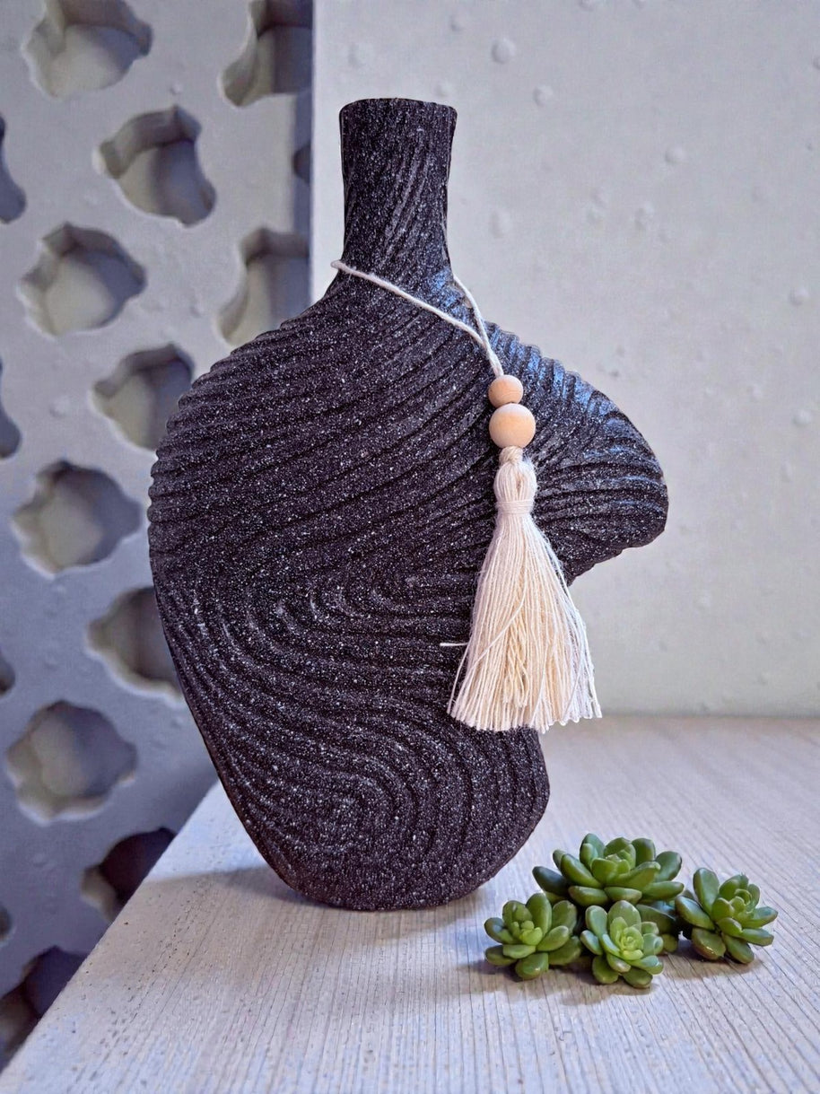 Rope Texture Teardrop Vase – Dark